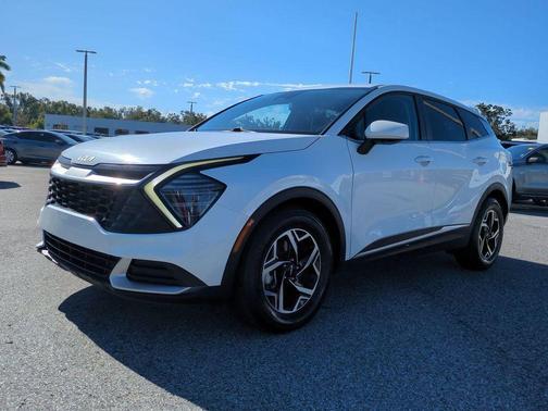 2024 Kia Sportage LX