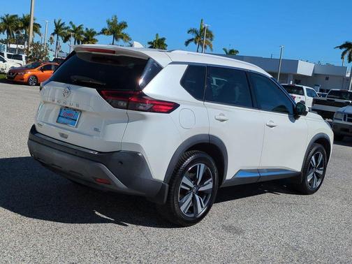 2021 Nissan Rogue SL