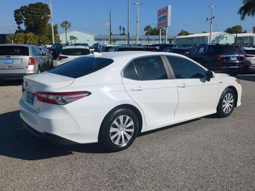 2020 Toyota Camry LE