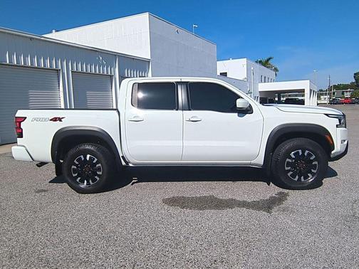 2024 Nissan Frontier PRO-4X