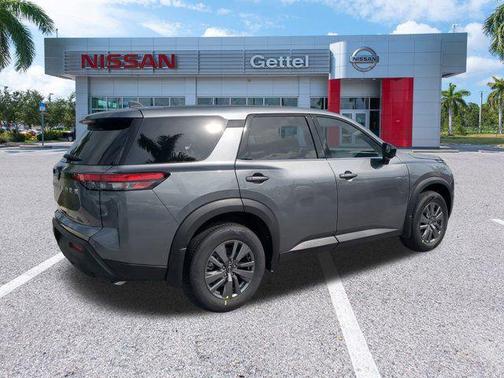2025 Nissan Pathfinder S FWD