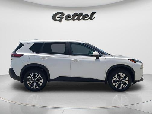 Pearl White Tricoat 2023 Nissan Rogue SV