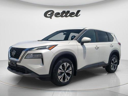 Pearl White Tricoat 2023 Nissan Rogue SV