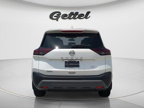 Pearl White Tricoat 2023 Nissan Rogue SV