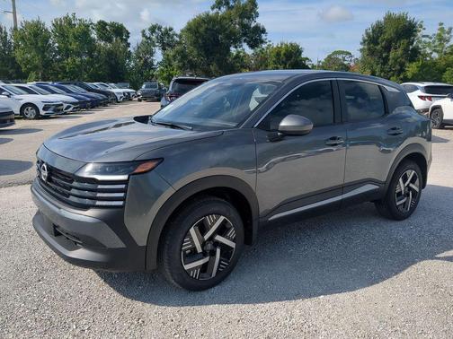 2025 Nissan Kicks SV