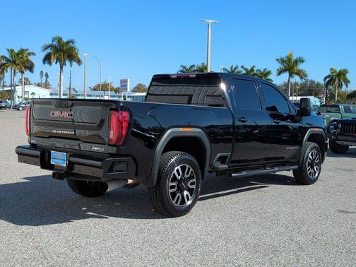 2023 GMC Sierra 2500 AT4