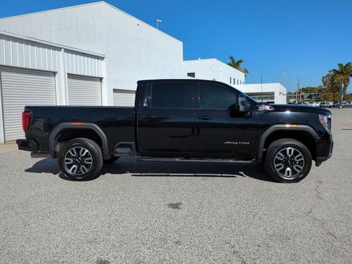 2023 GMC Sierra 2500 AT4