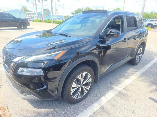 Super Black 2022 Nissan Rogue SV