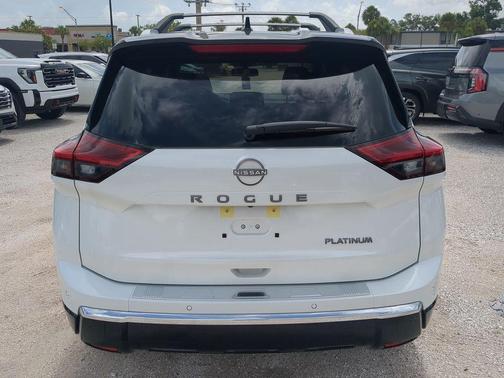 2025 Nissan Rogue Platinum
