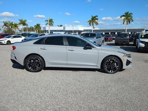 2024 Kia K5 GT-Line