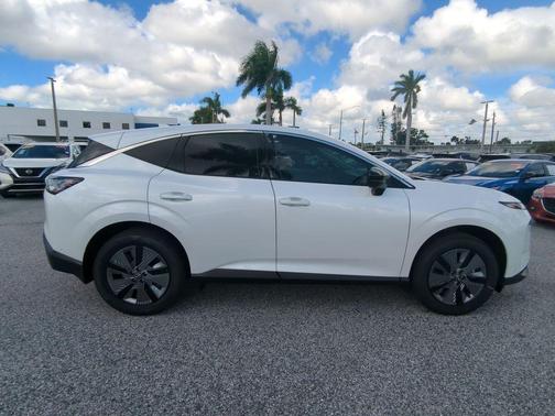2025 Nissan Murano SL