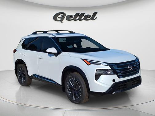 Everest White Pearl Tricoat 2026 Nissan Rogue Platinum