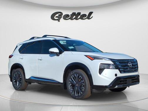 Everest White Pearl Tricoat 2026 Nissan Rogue Platinum