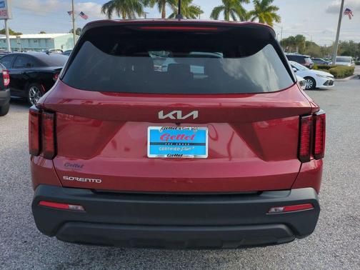 2023 Kia Sorento LX