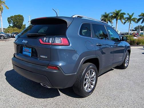2021 Jeep Cherokee Latitude Lux