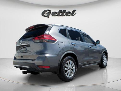 Gun Metallic 2017 Nissan Rogue SV