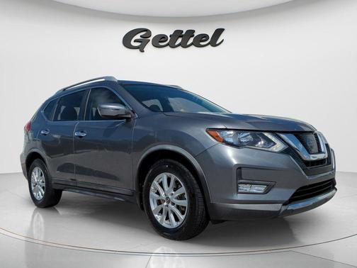 Gun Metallic 2017 Nissan Rogue SV