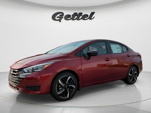 Scarlet Ember Tintcoat 2025 Nissan Versa 1.6 S