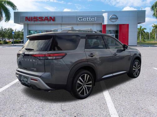 2024 Nissan Pathfinder Platinum 4WD