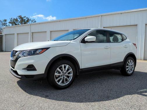 2022 Nissan Rogue Sport S