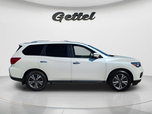 2018 Nissan Pathfinder SL