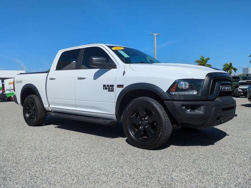 2019 RAM 1500 Classic Warlock Crew Cab 4x4 5'7' Box