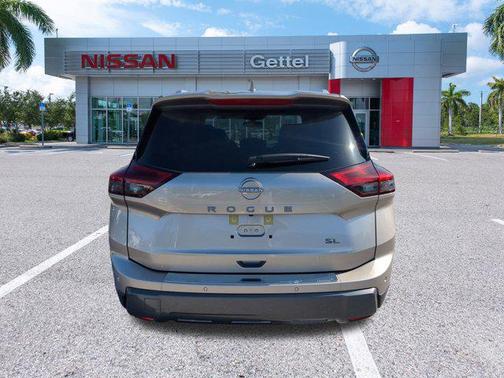 2025 Nissan Rogue SL