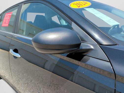 Super Black 2024 Nissan Altima 2.5 SV