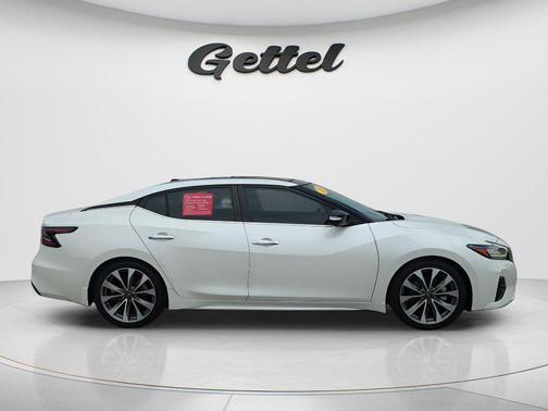 Pearl White Tricoat 2023 Nissan Maxima 3.5 Platinum