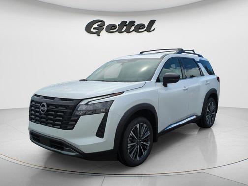 Everest White Pearl Tricoat 2026 Nissan Pathfinder Platinum