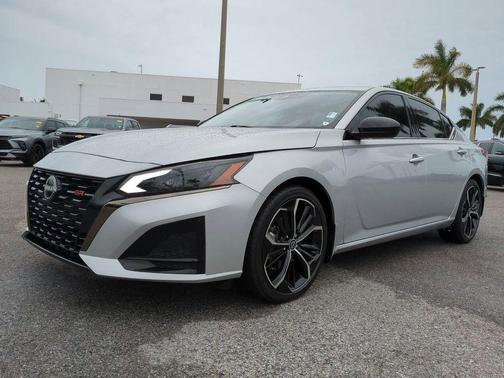 2024 Nissan Altima SR FWD