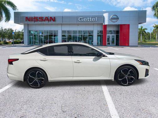 2025 Nissan Altima SR FWD