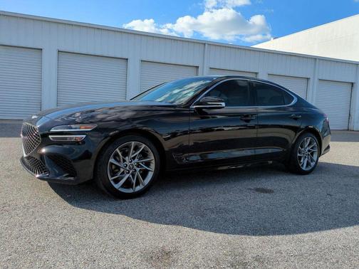 2022 Genesis G70 2.0T RWD