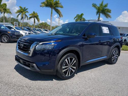 2024 Nissan Pathfinder Platinum FWD