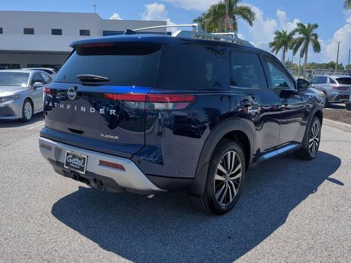 2024 Nissan Pathfinder Platinum FWD