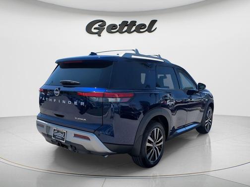 2024 Nissan Pathfinder Platinum FWD