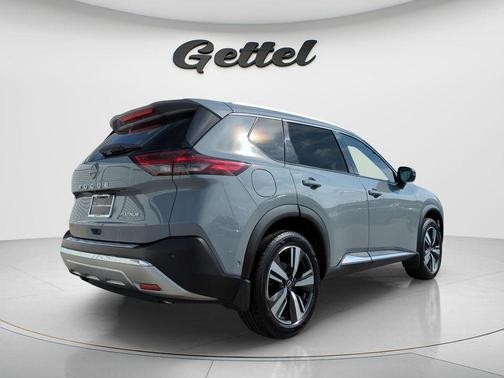 Boulder Gray Pearl 2023 Nissan Rogue Platinum