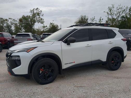 2025 Nissan Rogue Rock Creek