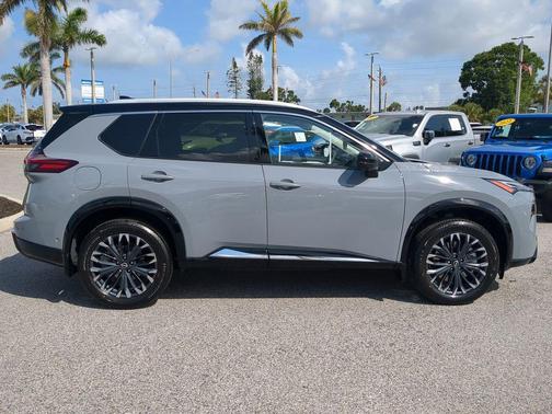 2025 Nissan Rogue Platinum