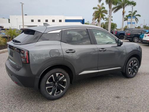 2025 Nissan Kicks SV
