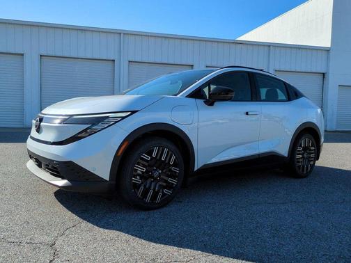 2026 Nissan Leaf PLATINUM+