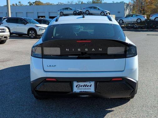 2026 Nissan Leaf PLATINUM+