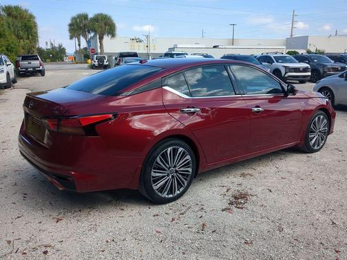 2025 Nissan Altima 2.5 SL