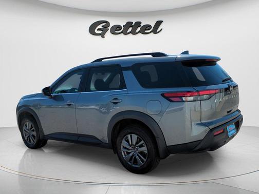 Gun Metallic 2024 Nissan Pathfinder SV FWD