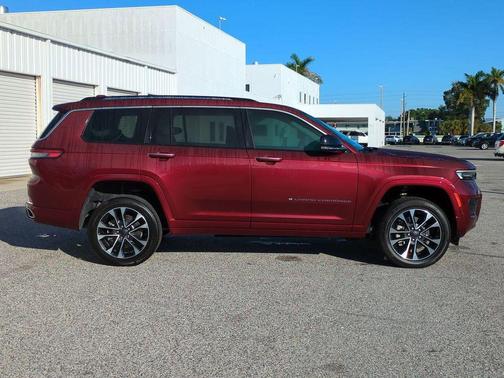 2022 Jeep Grand Cherokee L Overland