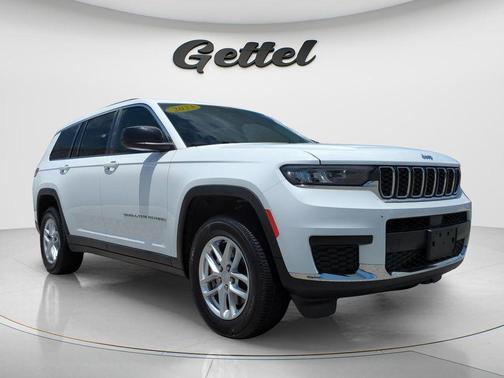 Bright White Clearcoat 2023 Jeep Grand Cherokee L Laredo