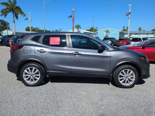 2022 Nissan Rogue Sport S