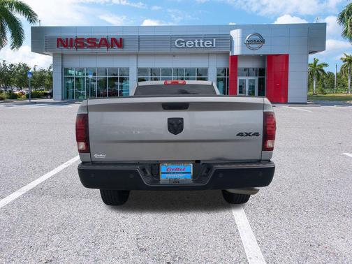 2024 RAM 1500 Classic Warlock Crew Cab 4x4 5'7' Box