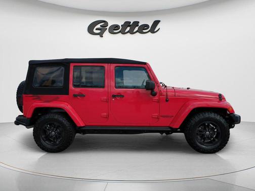 Firecracker Red Clearcoat 2017 Jeep Wrangler Unlimited Sahara