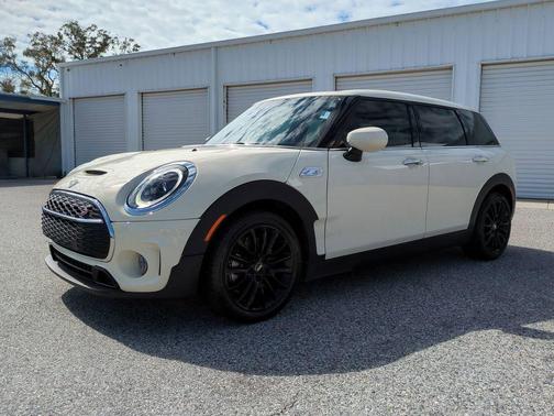2022 MINI Clubman Cooper S